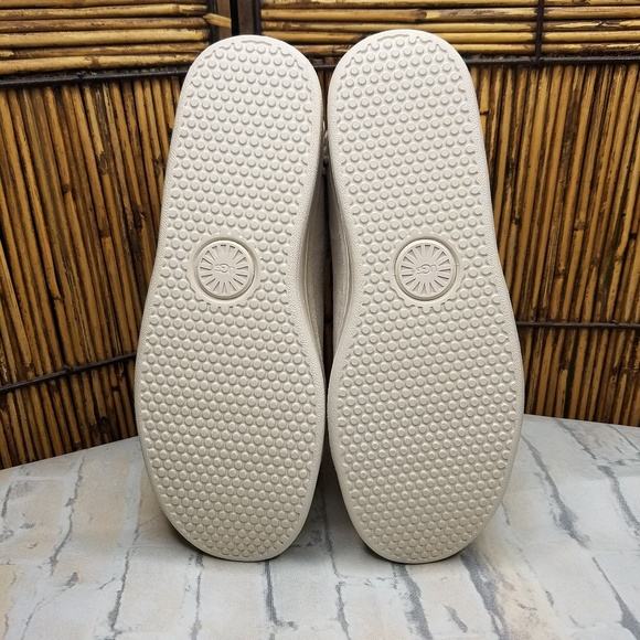 UGG Men's Chukka Sneaker High Fringe Suede Boots - Picture 4 of 6